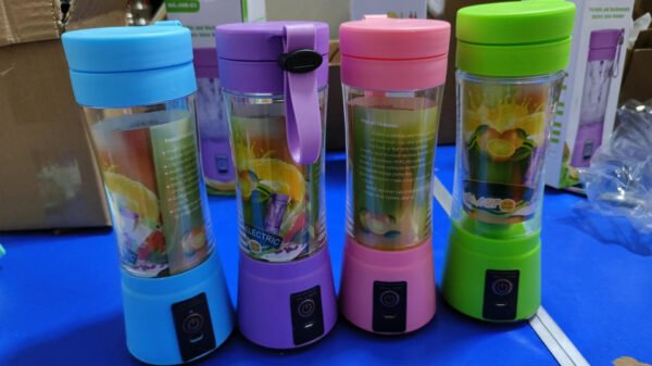 O1CN01m13RLq1Bs2yMLk0L7_0-0-cib.jpg Mini Portable Rechargeable Multi-Function Juicer