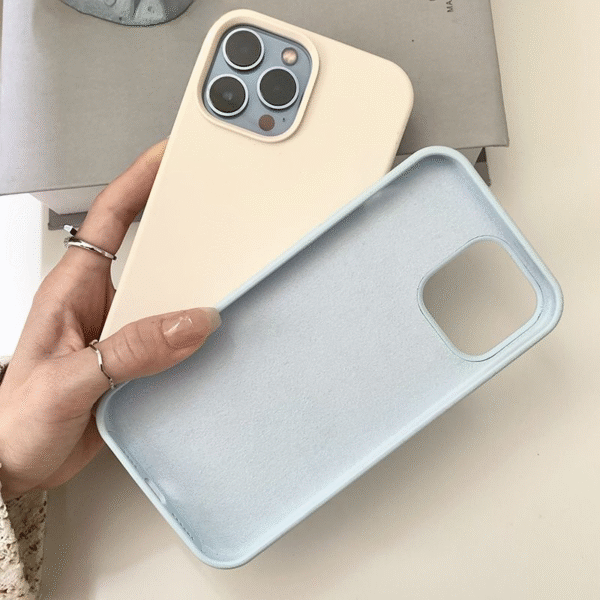 Apple iPhone 16 Silicone Case