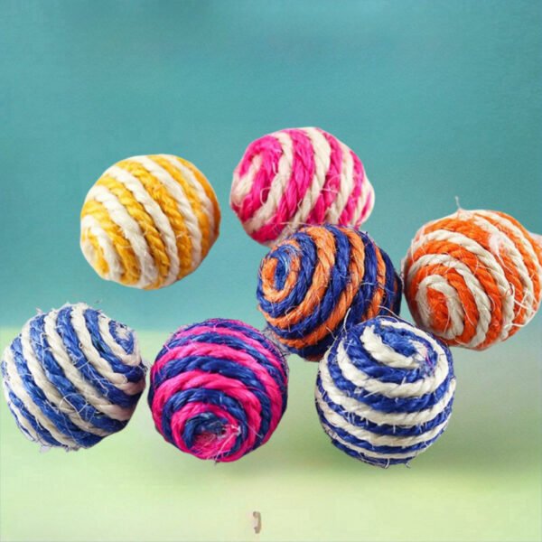 555378212 Feathered Sisal Cat Scratching Ball